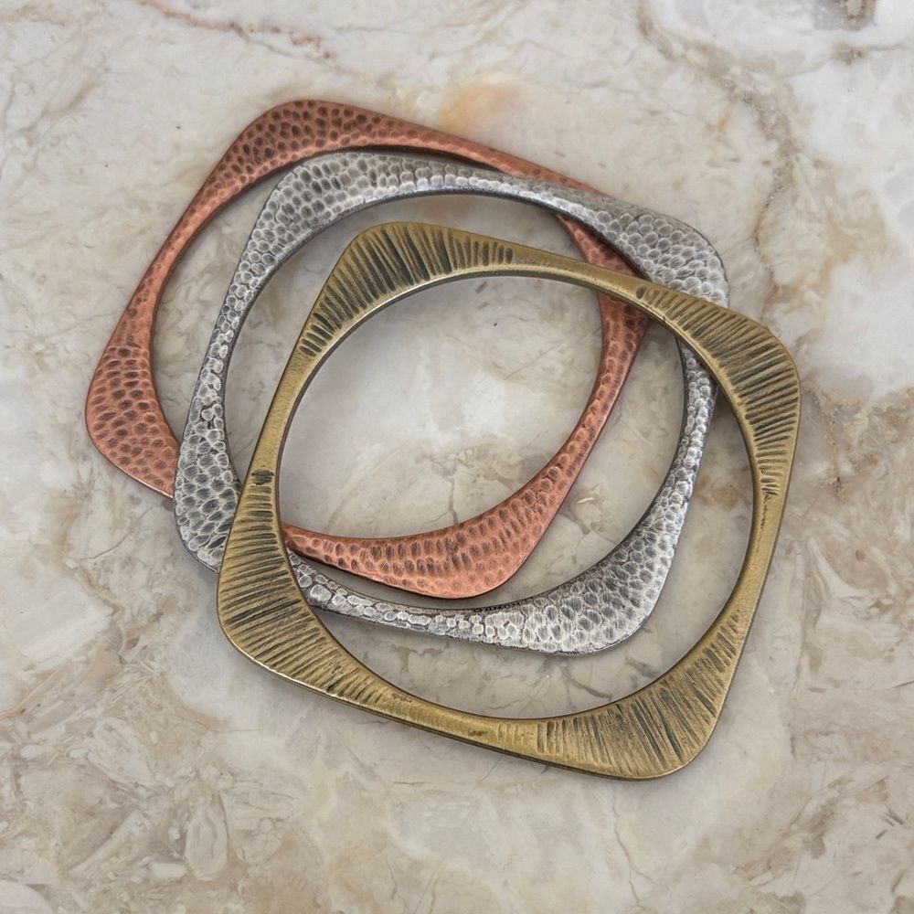 Tri-Colour Modernist Bangle Bracelets - Picture 3 of 6